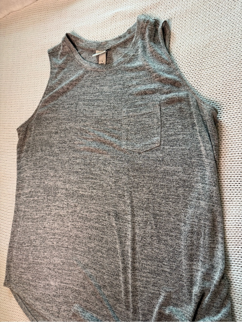 Ava & Viv Heather Gray Knit Sleeveless Tank